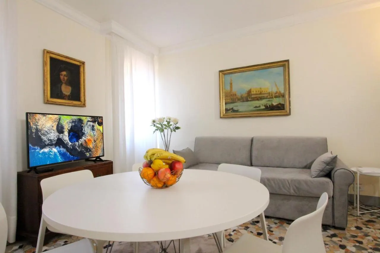 City Apartments San Marco Venezia 0*,